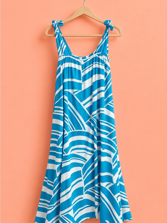 Vintage Dresses & Skirts - Vintage Chic French 80s/90s Midi Sundress